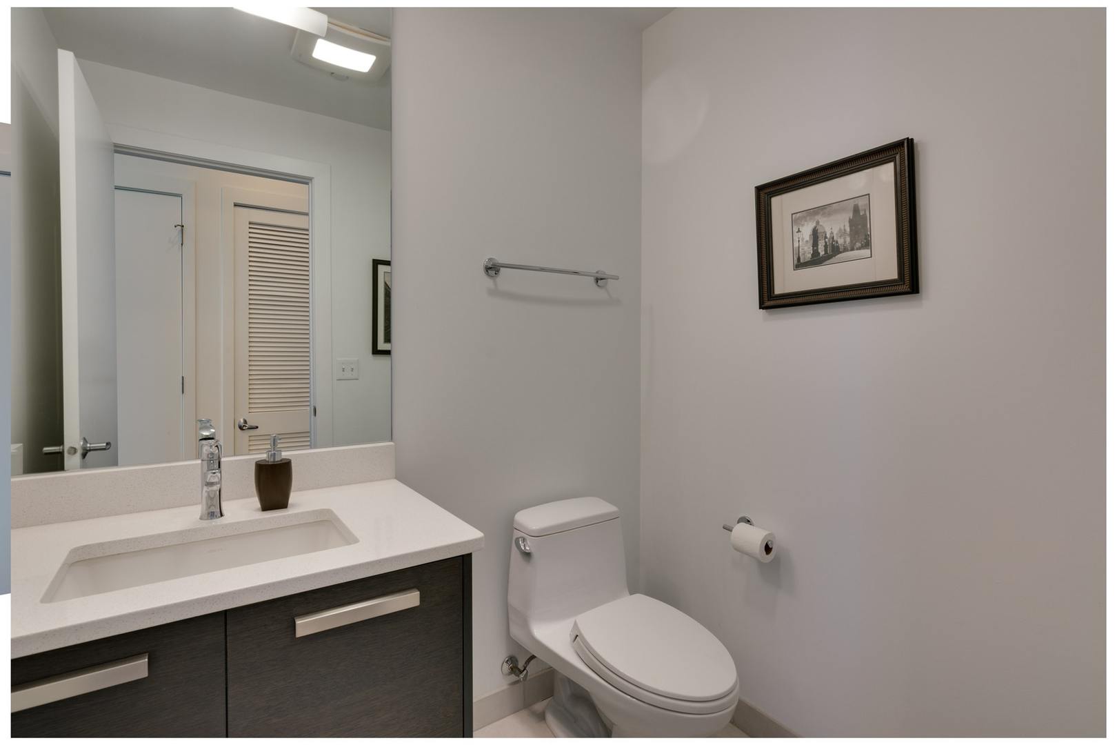 110 W Superior Street Unit: 1004