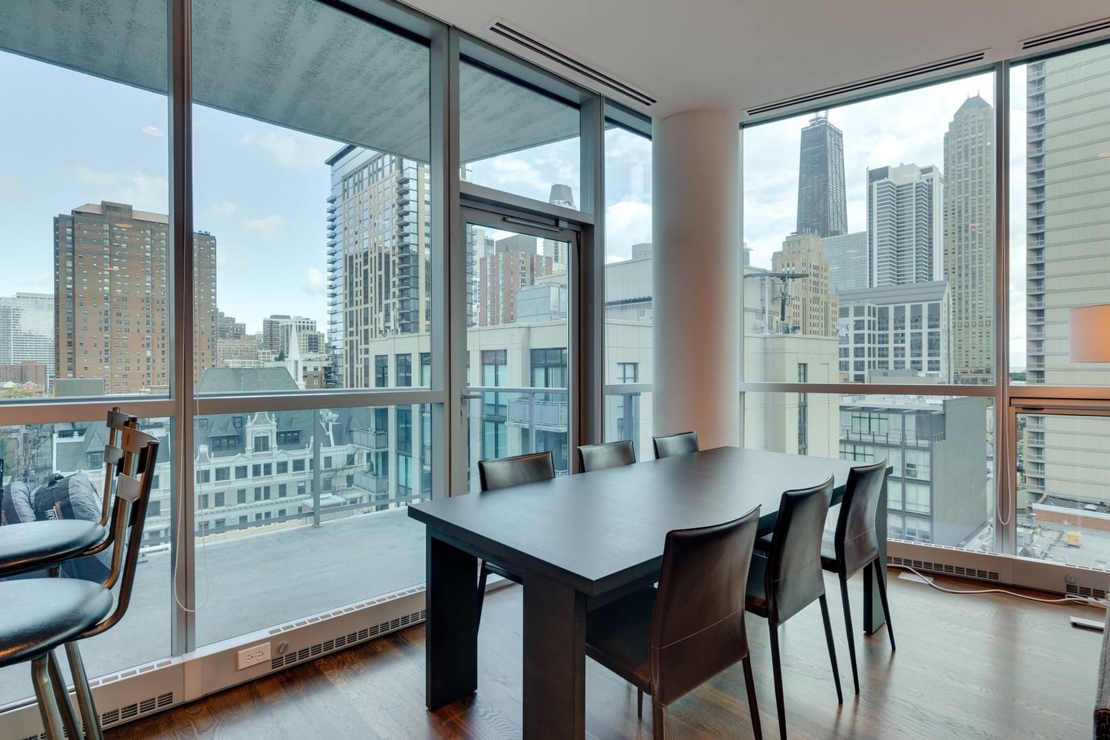 110 W Superior Street Unit: 1004