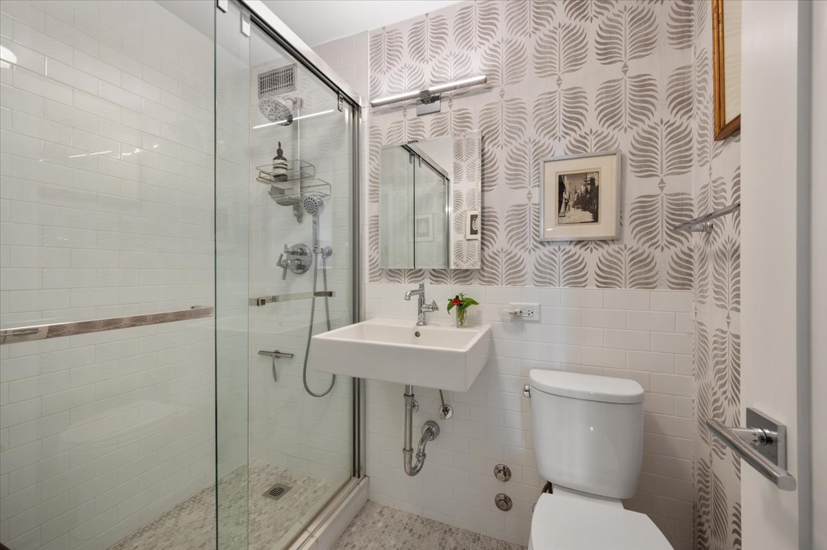 1455 N Sandburg Terrace Unit: 508