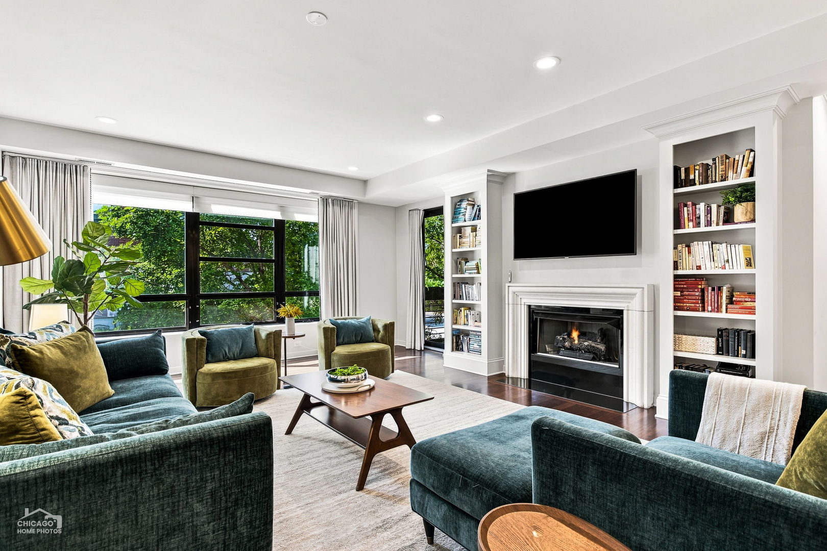 808 N Greenview Avenue Unit: 2B