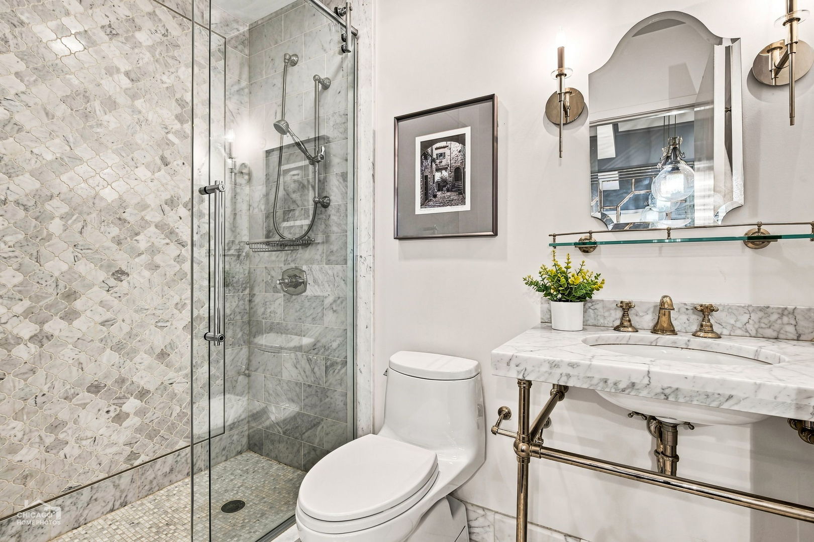 808 N Greenview Avenue Unit: 2B
