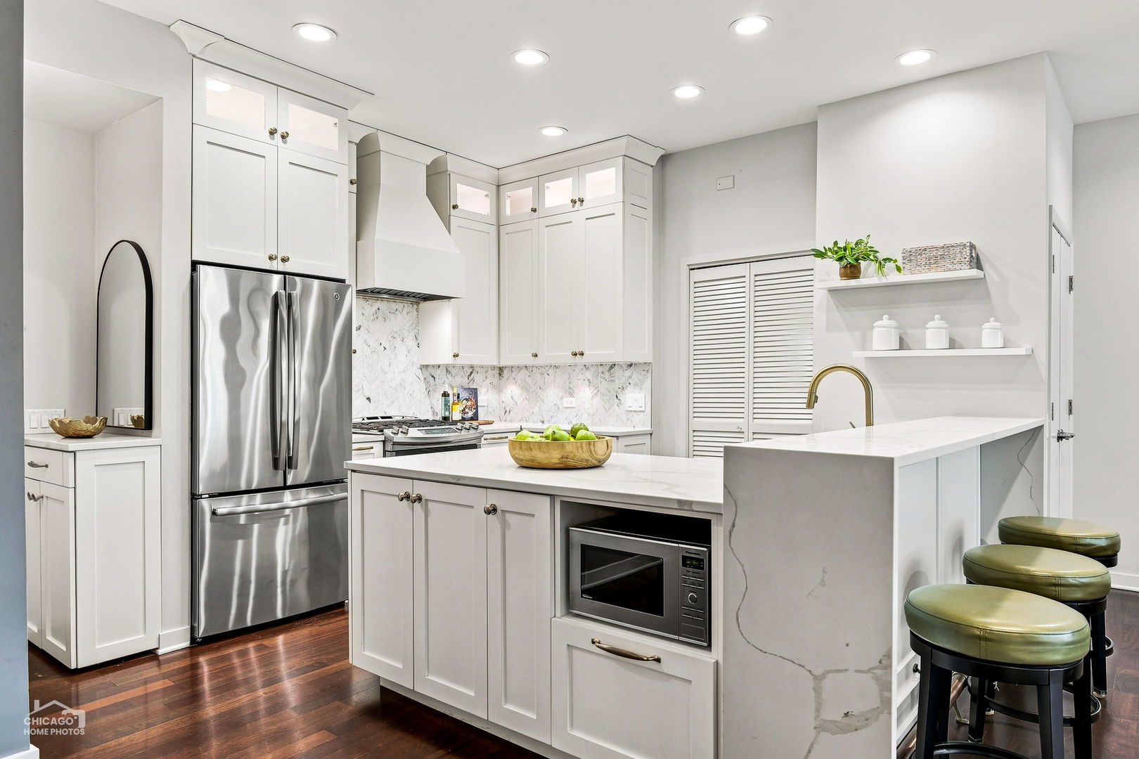 808 N Greenview Avenue Unit: 2B