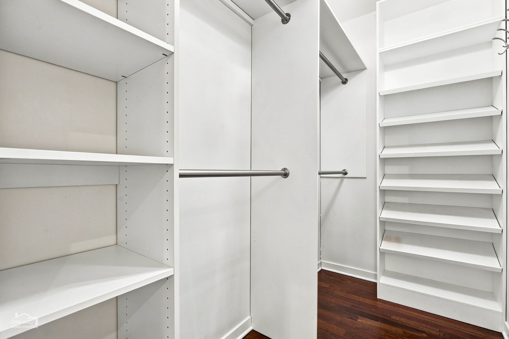 808 N Greenview Avenue Unit: 2B