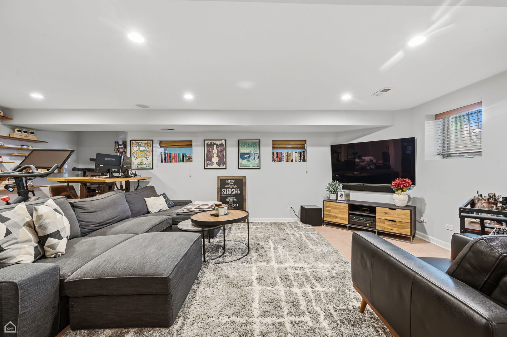 832 N Paulina Street Unit: 1
