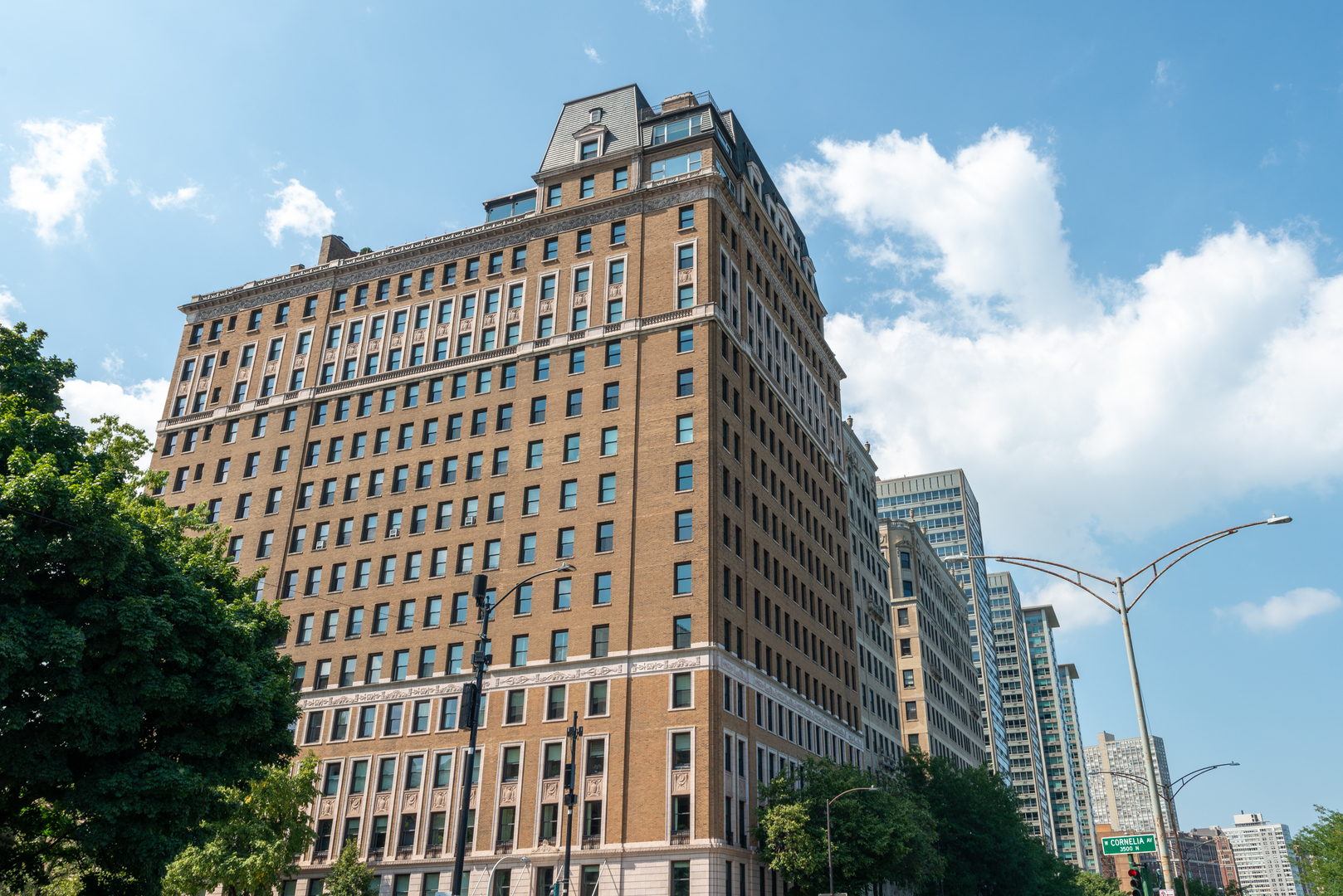 3500 N LAKE SHORE Drive Unit: 6D