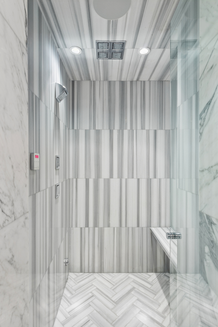3500 N LAKE SHORE Drive Unit: 6D