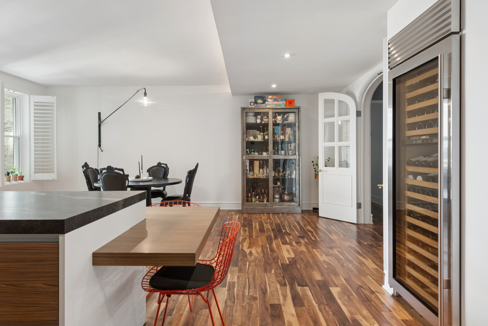 3500 N LAKE SHORE Drive Unit: 6D