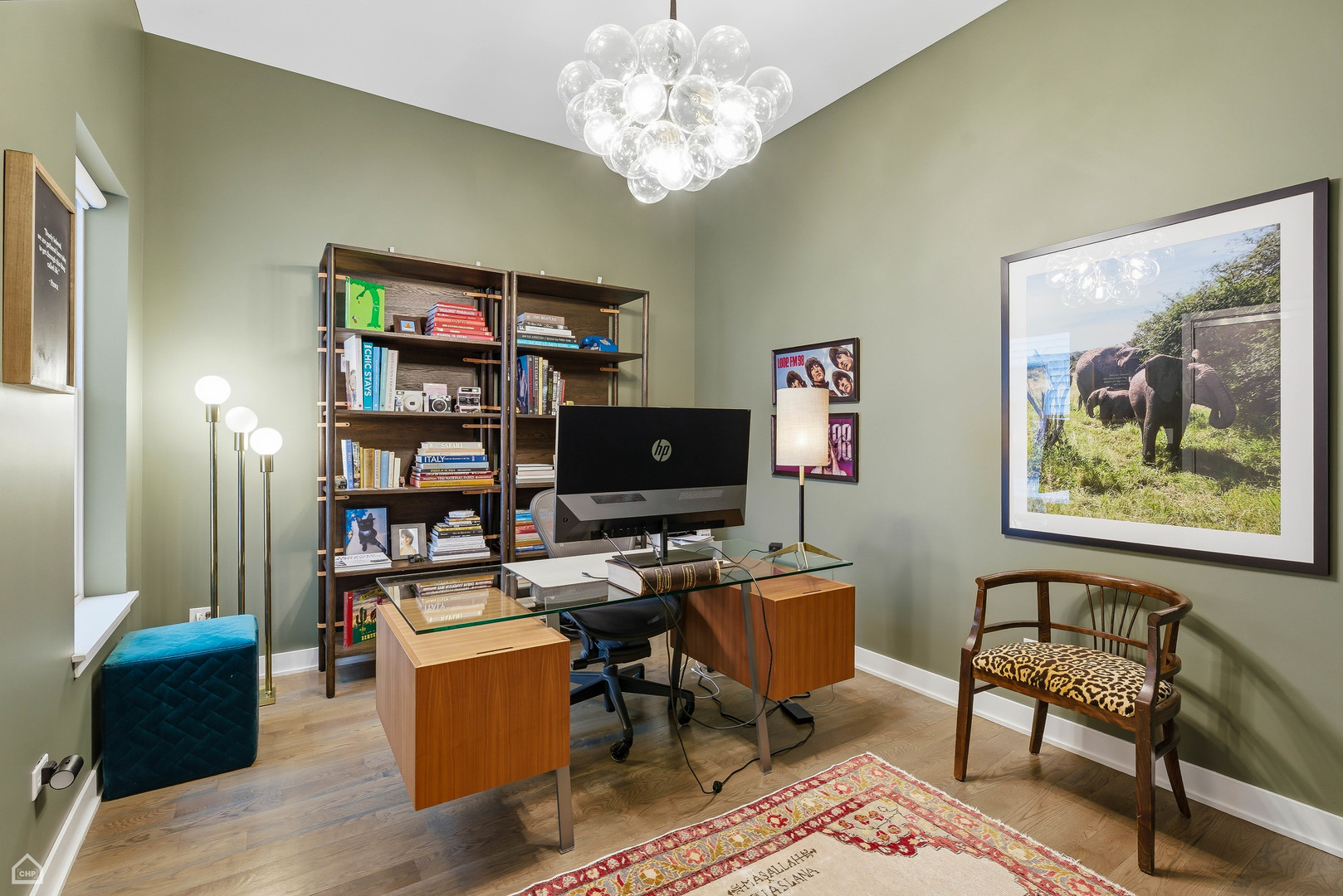 1611 N Hermitage Avenue Unit: 303