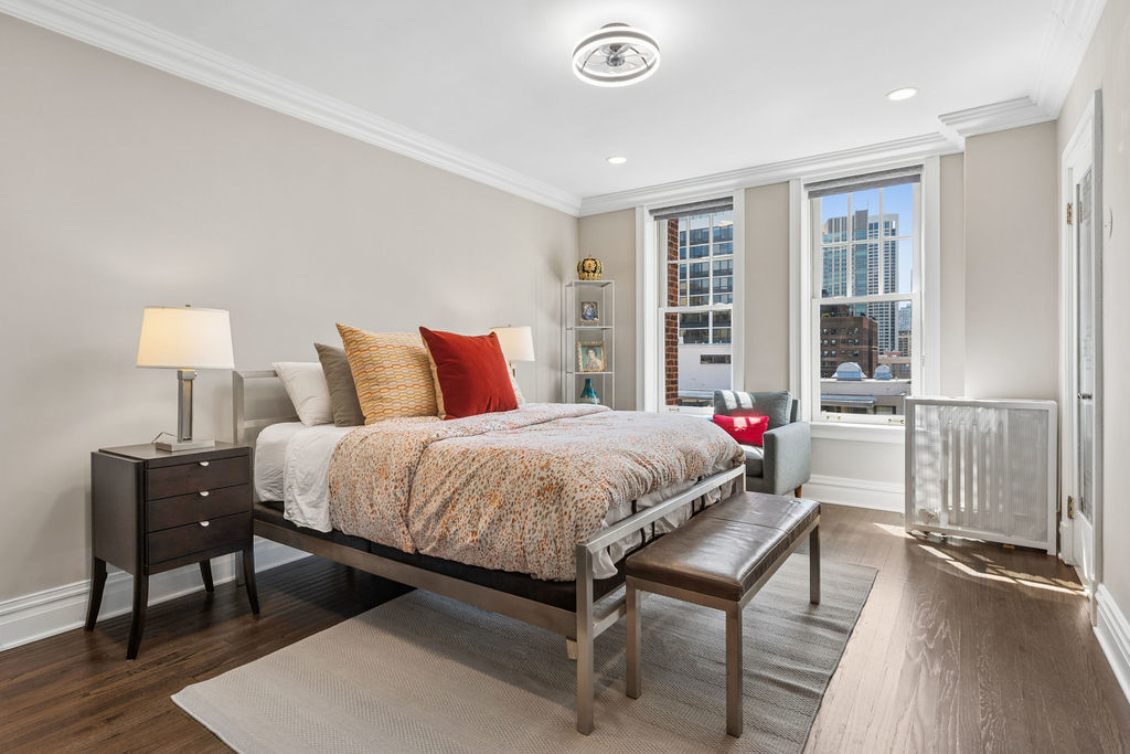 20 E Cedar Street Unit: 17C