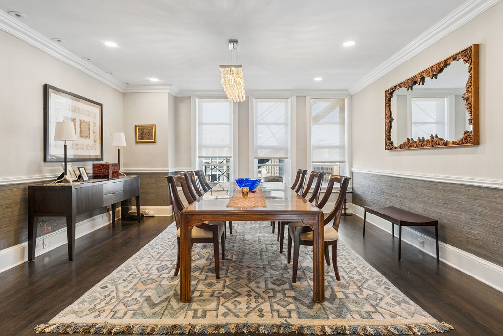 20 E Cedar Street Unit: 17C