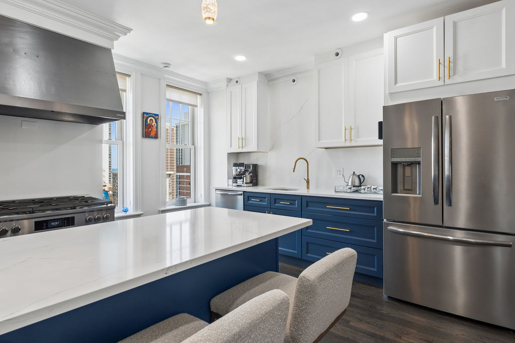 20 E Cedar Street Unit: 17C