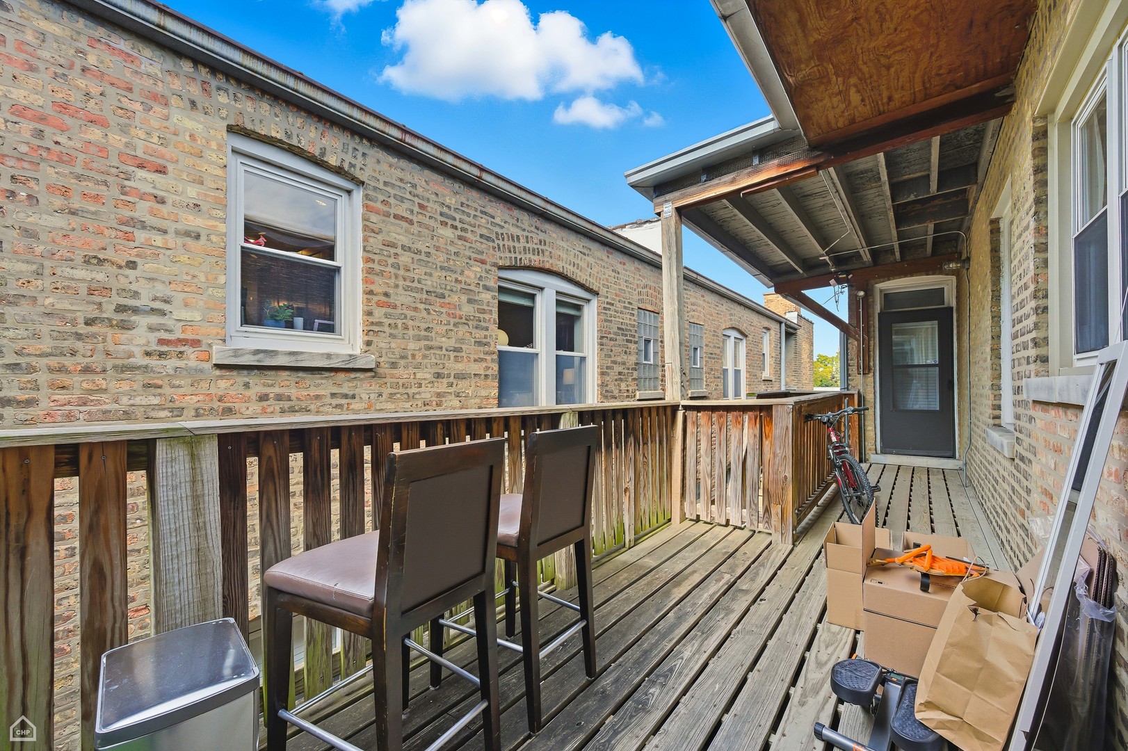 1258 W WINONA Street Unit: 4B