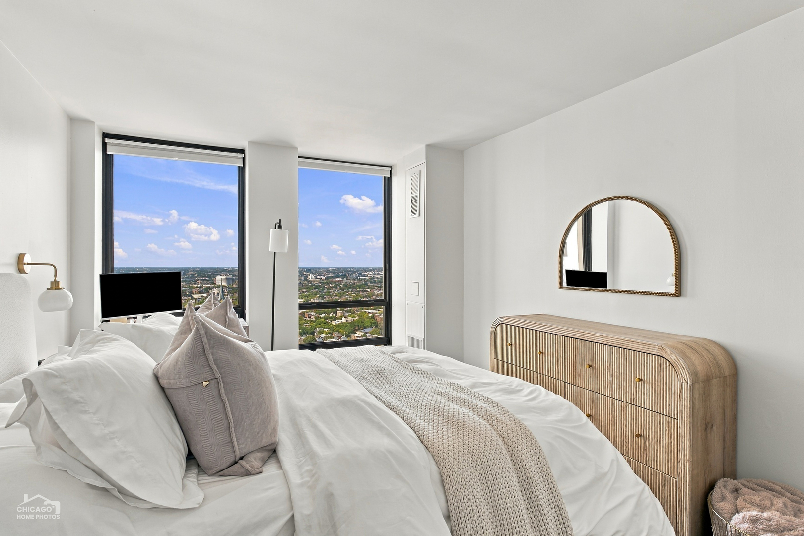 1660 N Lasalle Drive Unit: 3608