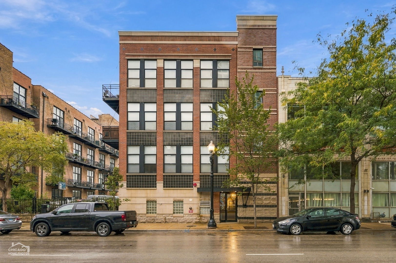 1910 S Michigan Avenue Unit: 303