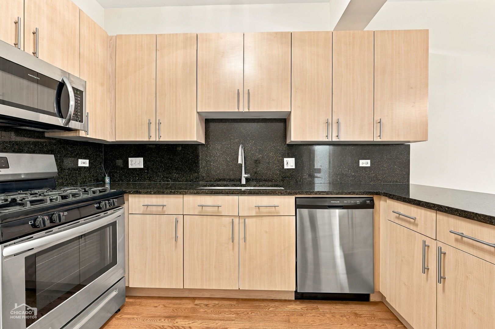 1910 S Michigan Avenue Unit: 303