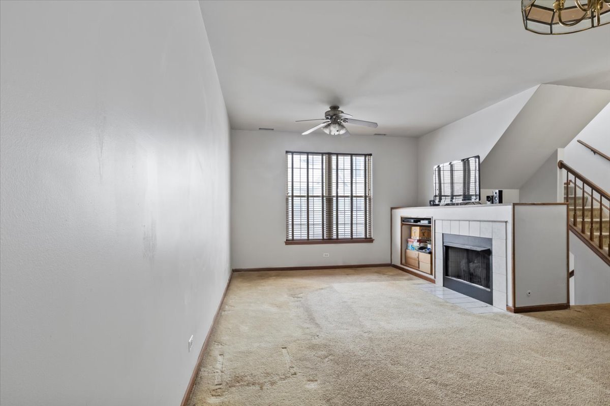 3549 Woodside Court Unit: 3549