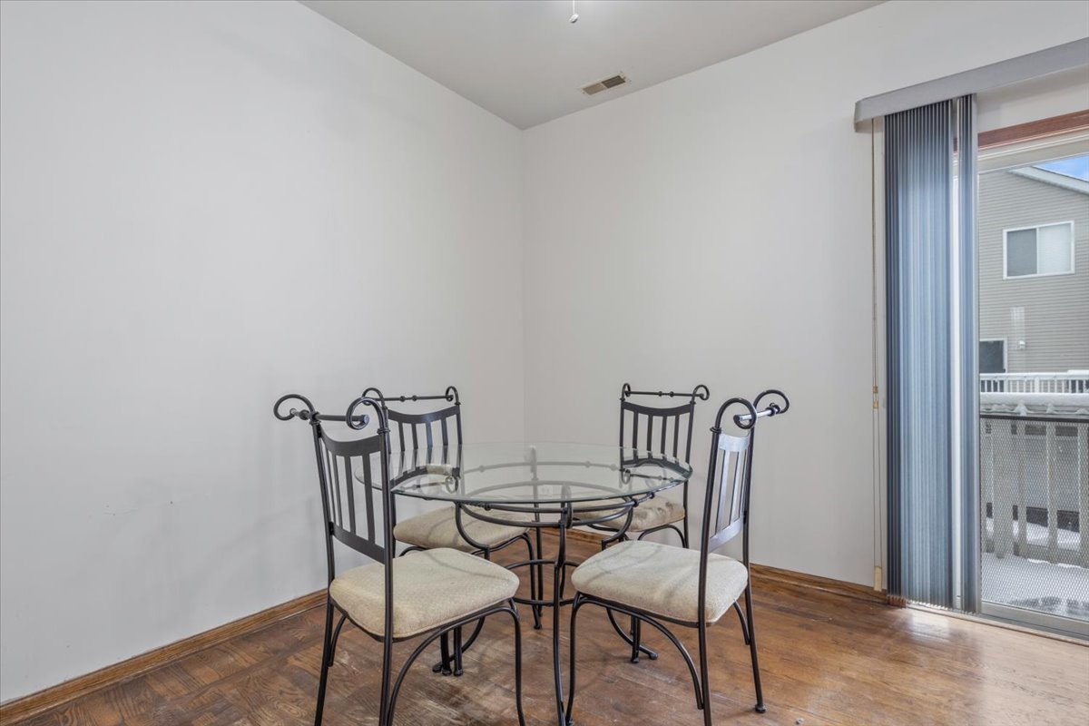 3549 Woodside Court Unit: 3549