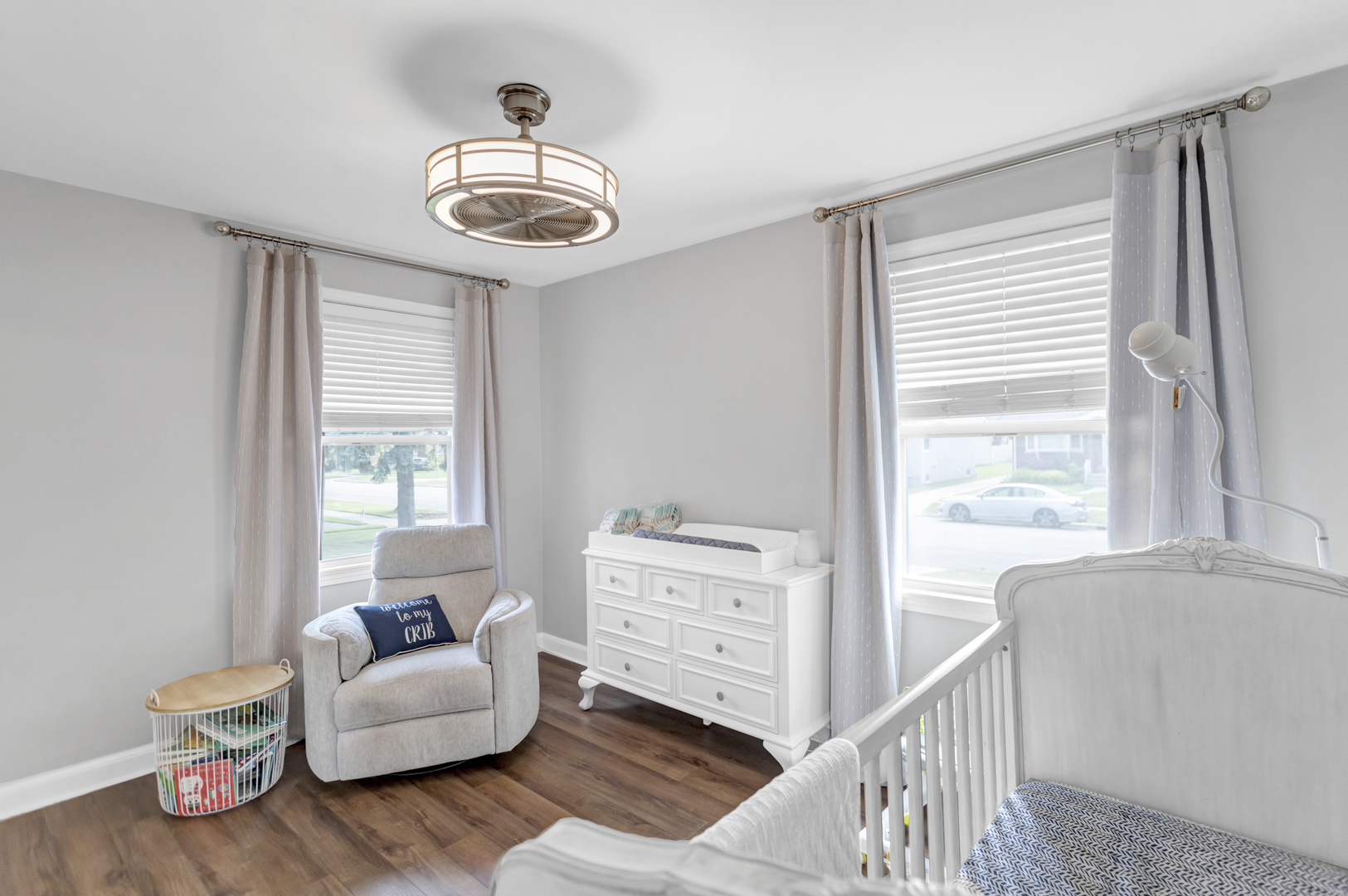 2323 Stratford Avenue