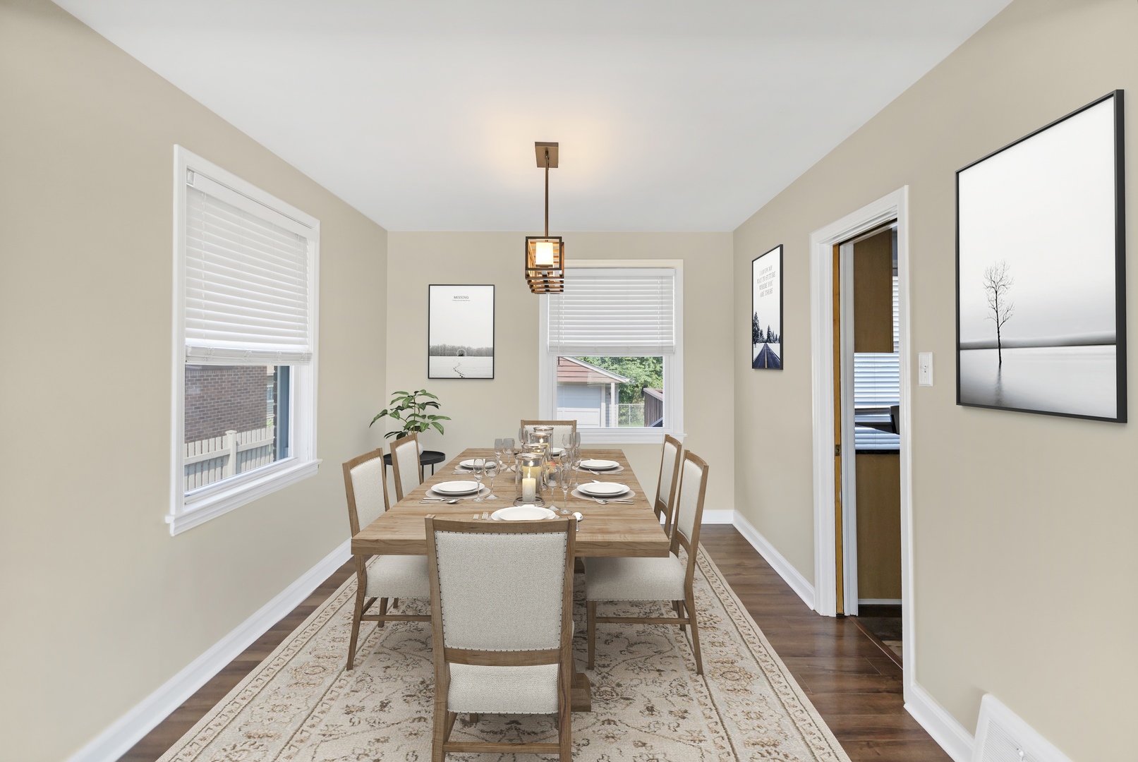 2323 Stratford Avenue