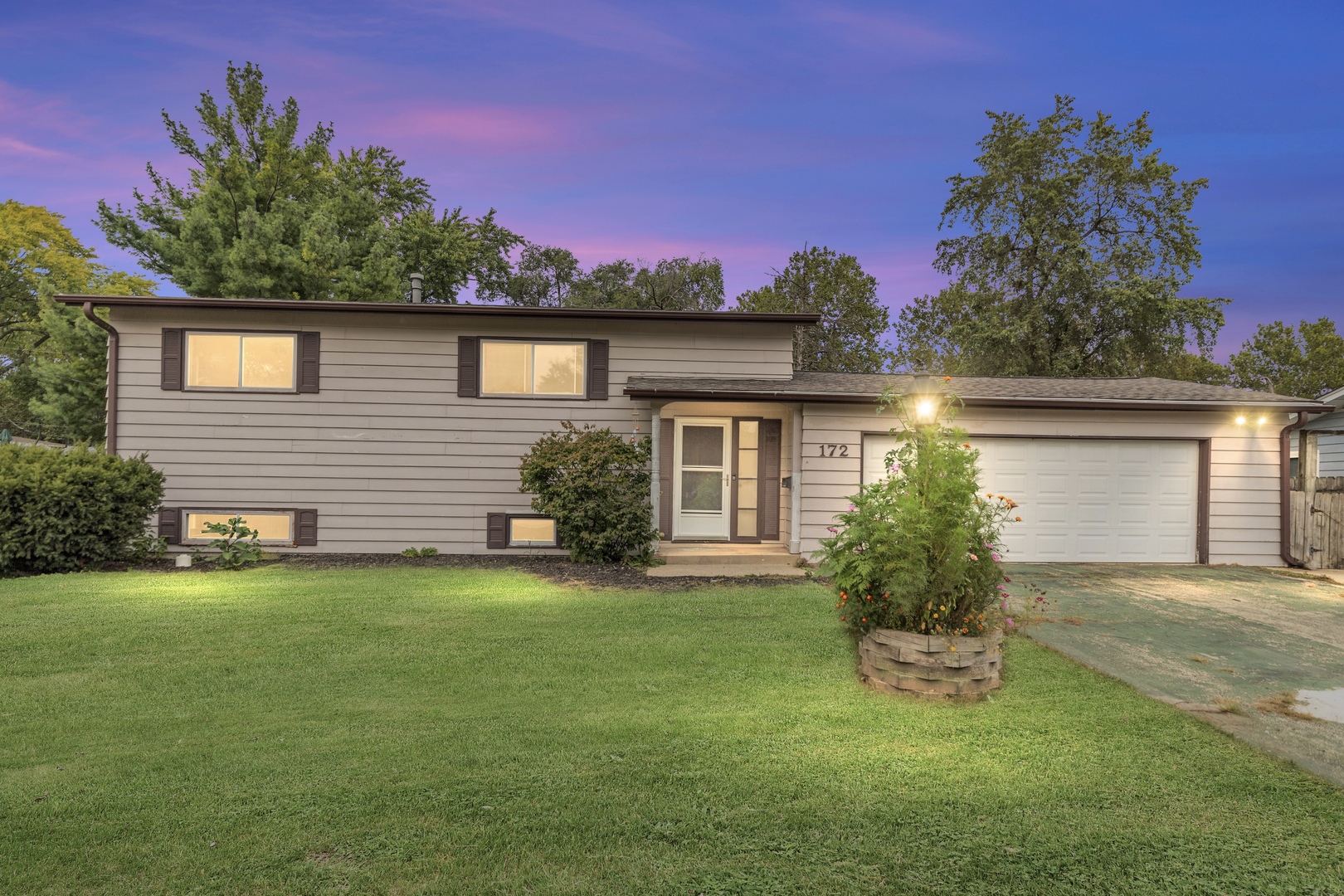 172 Boulder Hill Pass