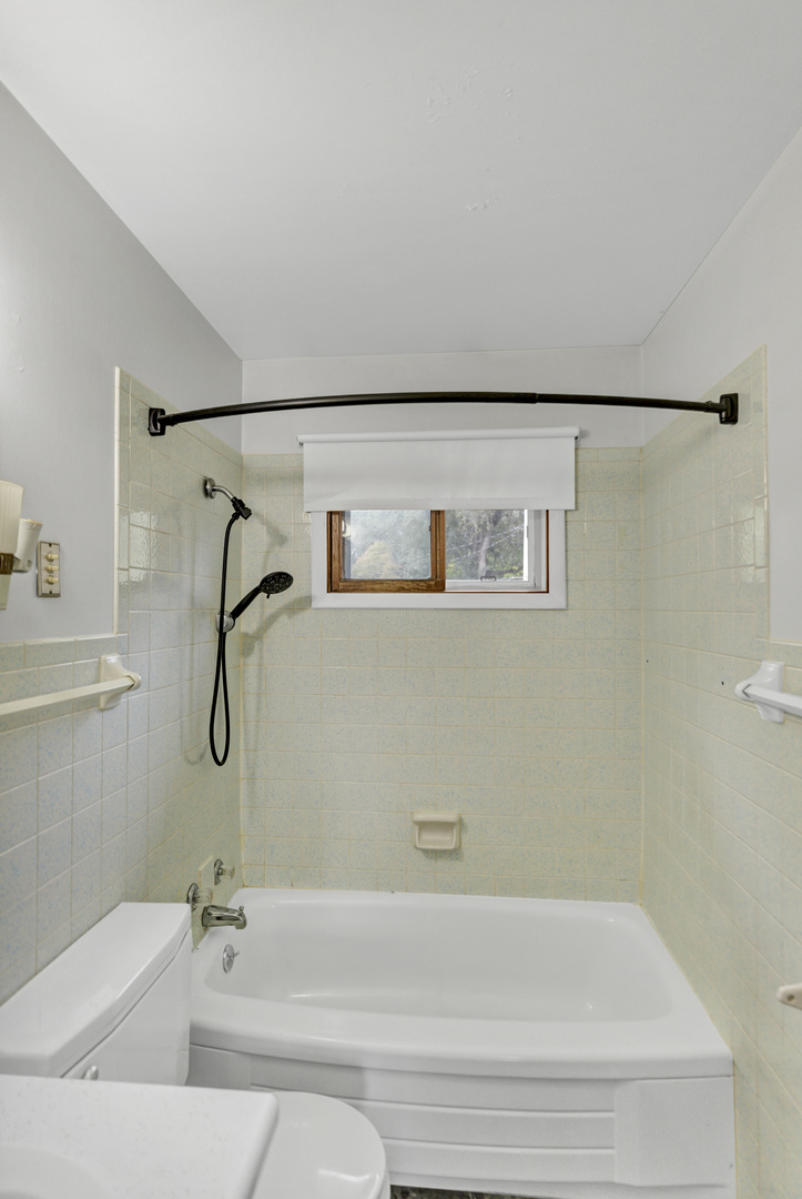 172 Boulder Hill Pass