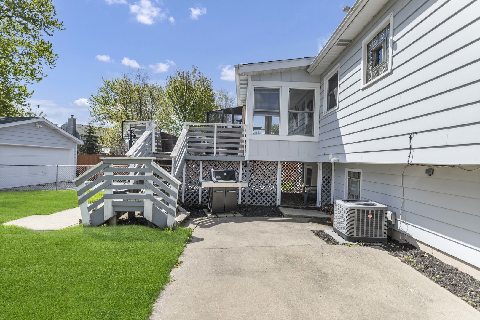 419 DEERPATH Drive