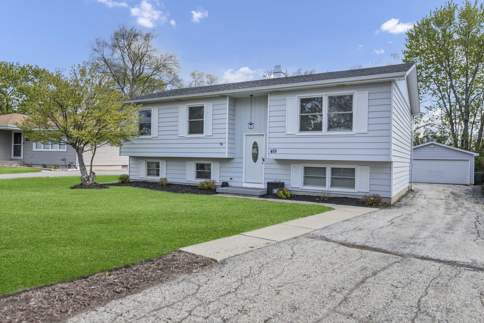 419 DEERPATH Drive