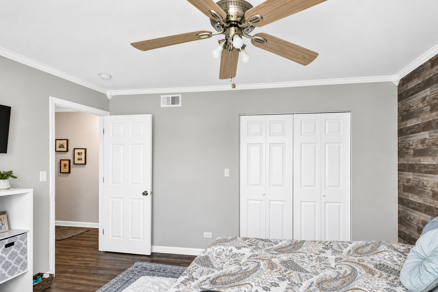 419 DEERPATH Drive