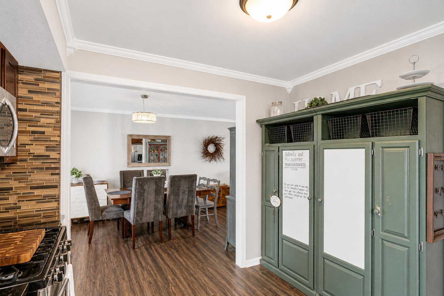 419 DEERPATH Drive
