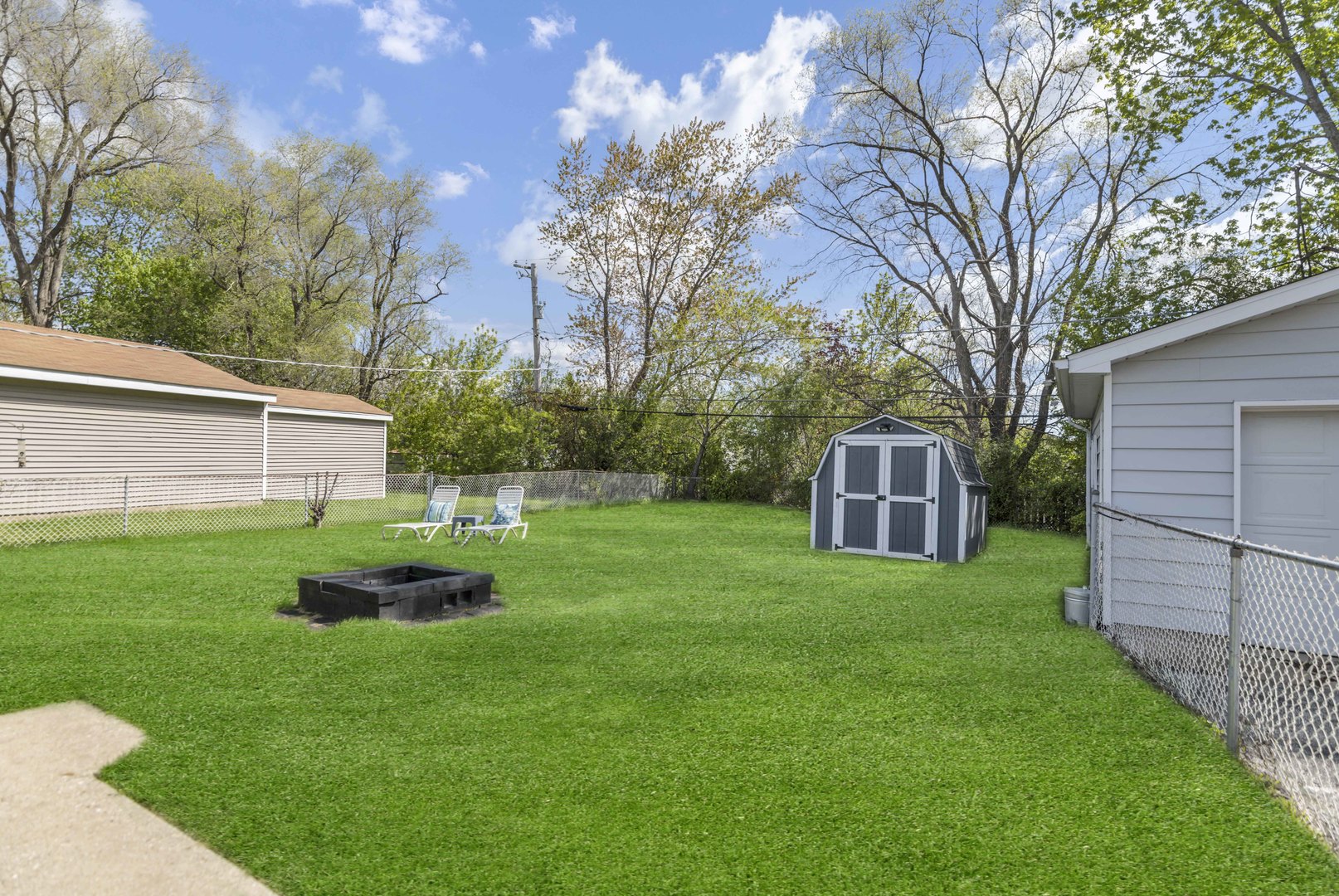 419 DEERPATH Drive
