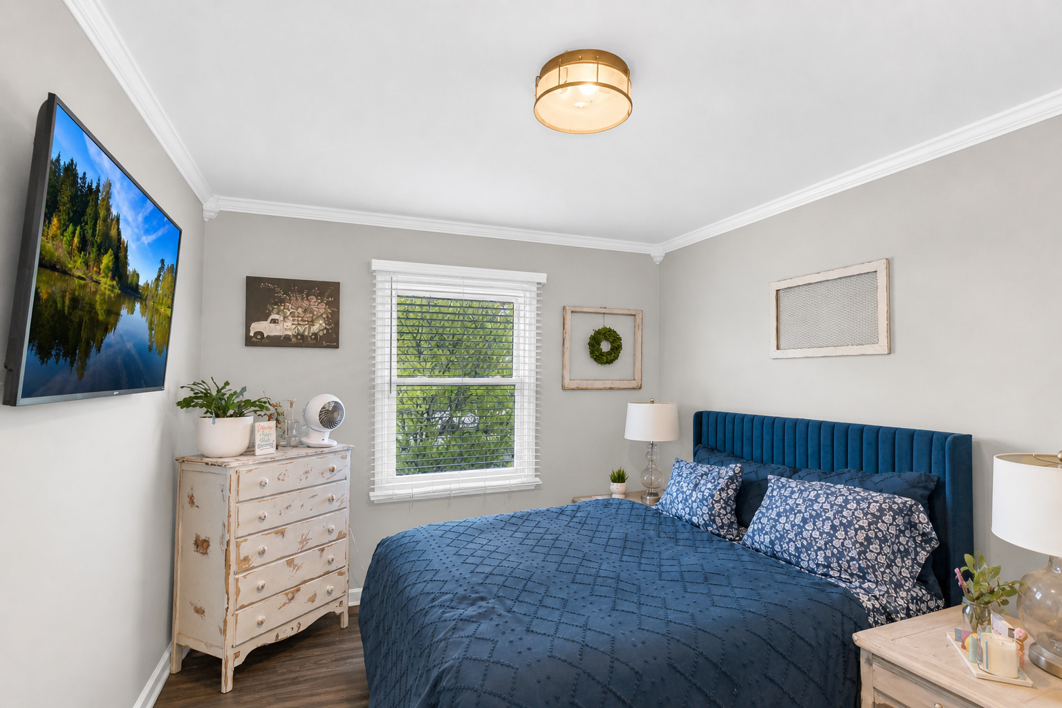 419 DEERPATH Drive