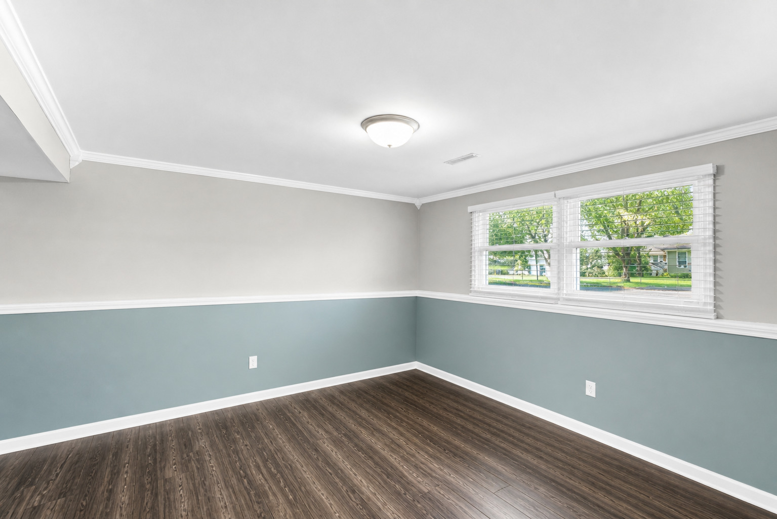 419 DEERPATH Drive