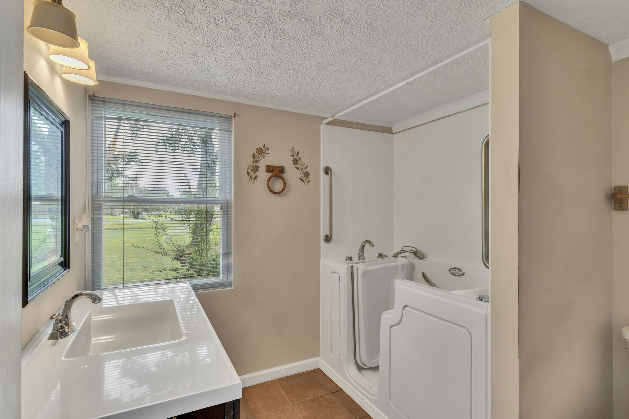 801 Evergreen Trl