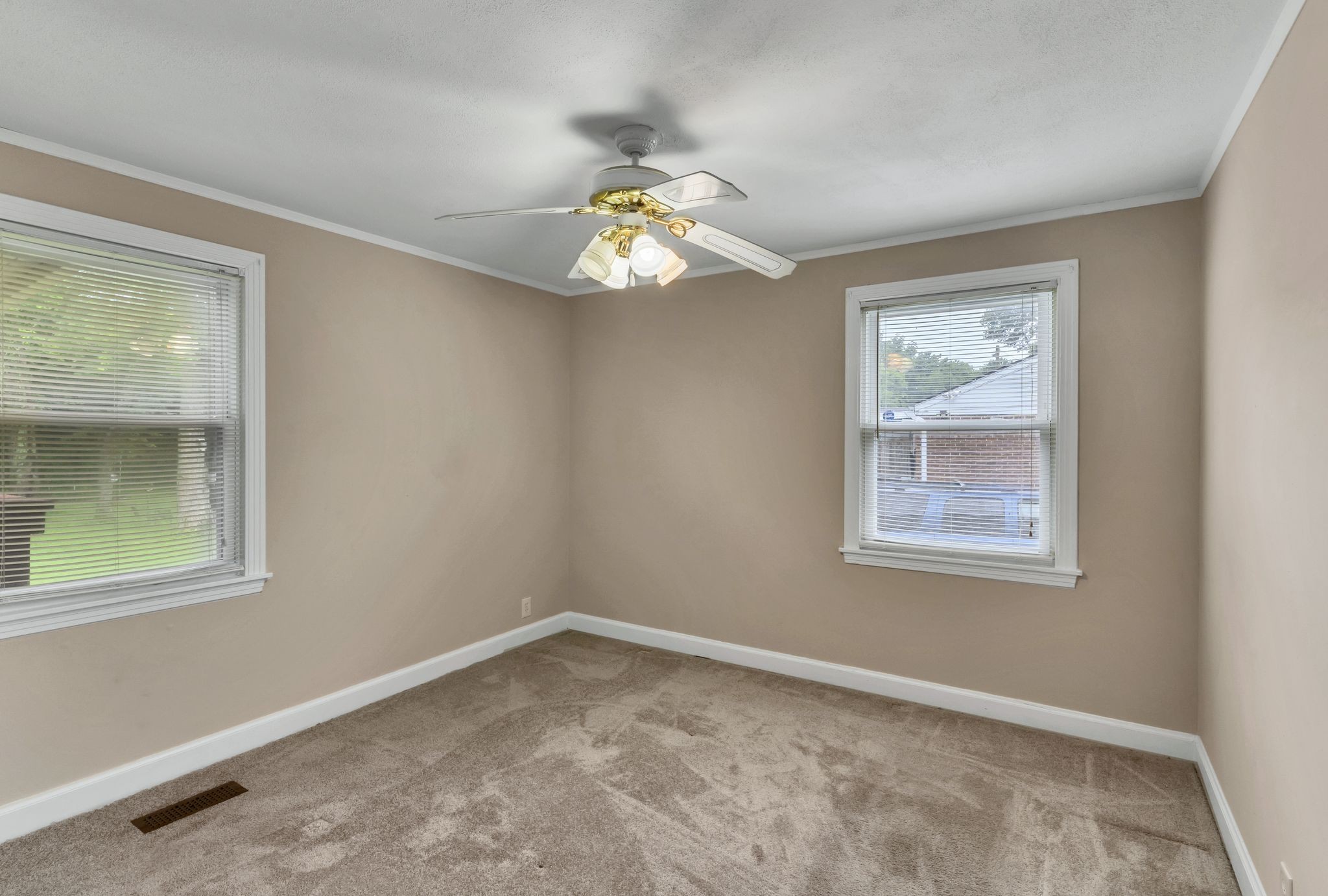 801 Evergreen Trl