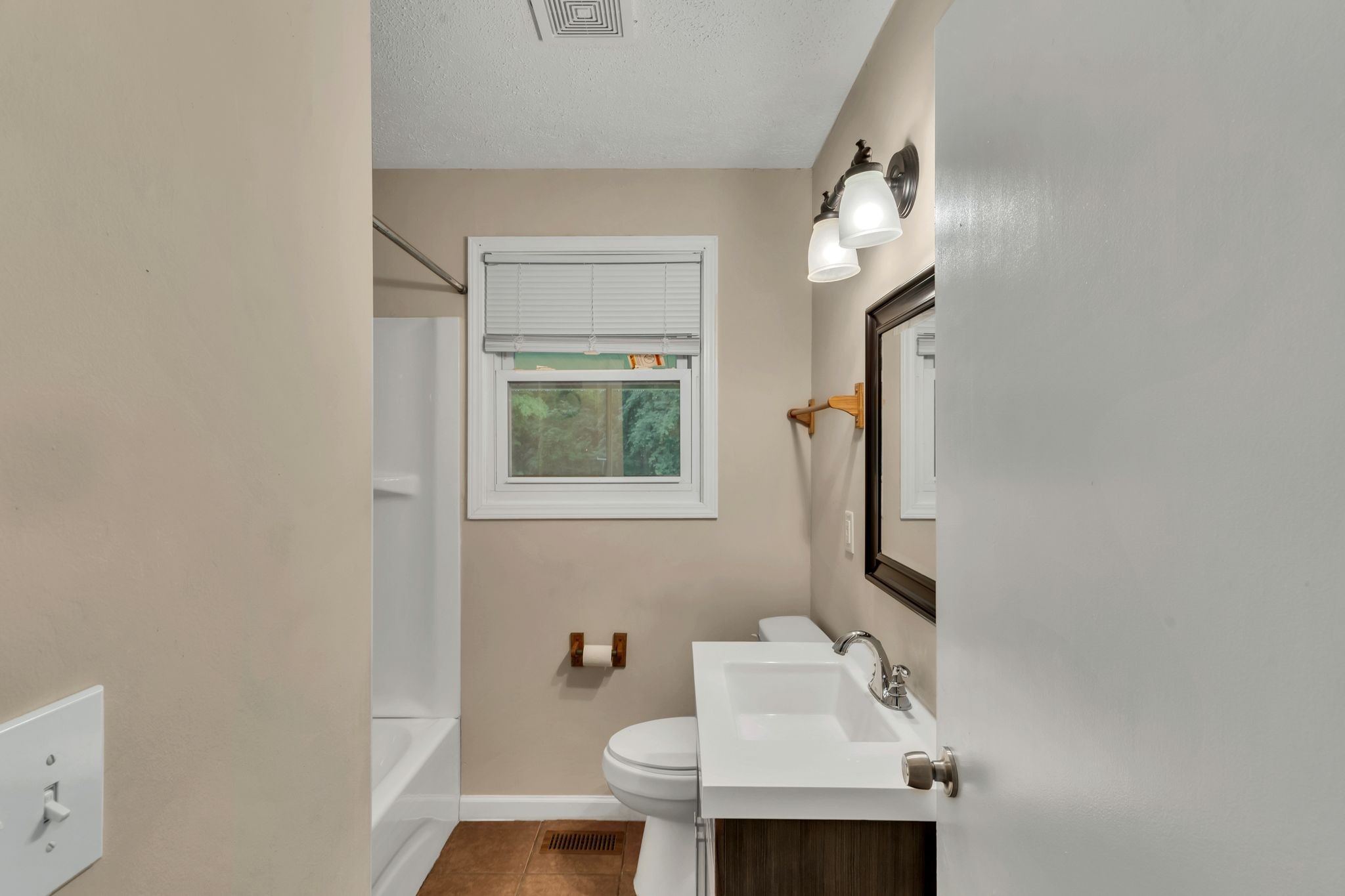 801 Evergreen Trl