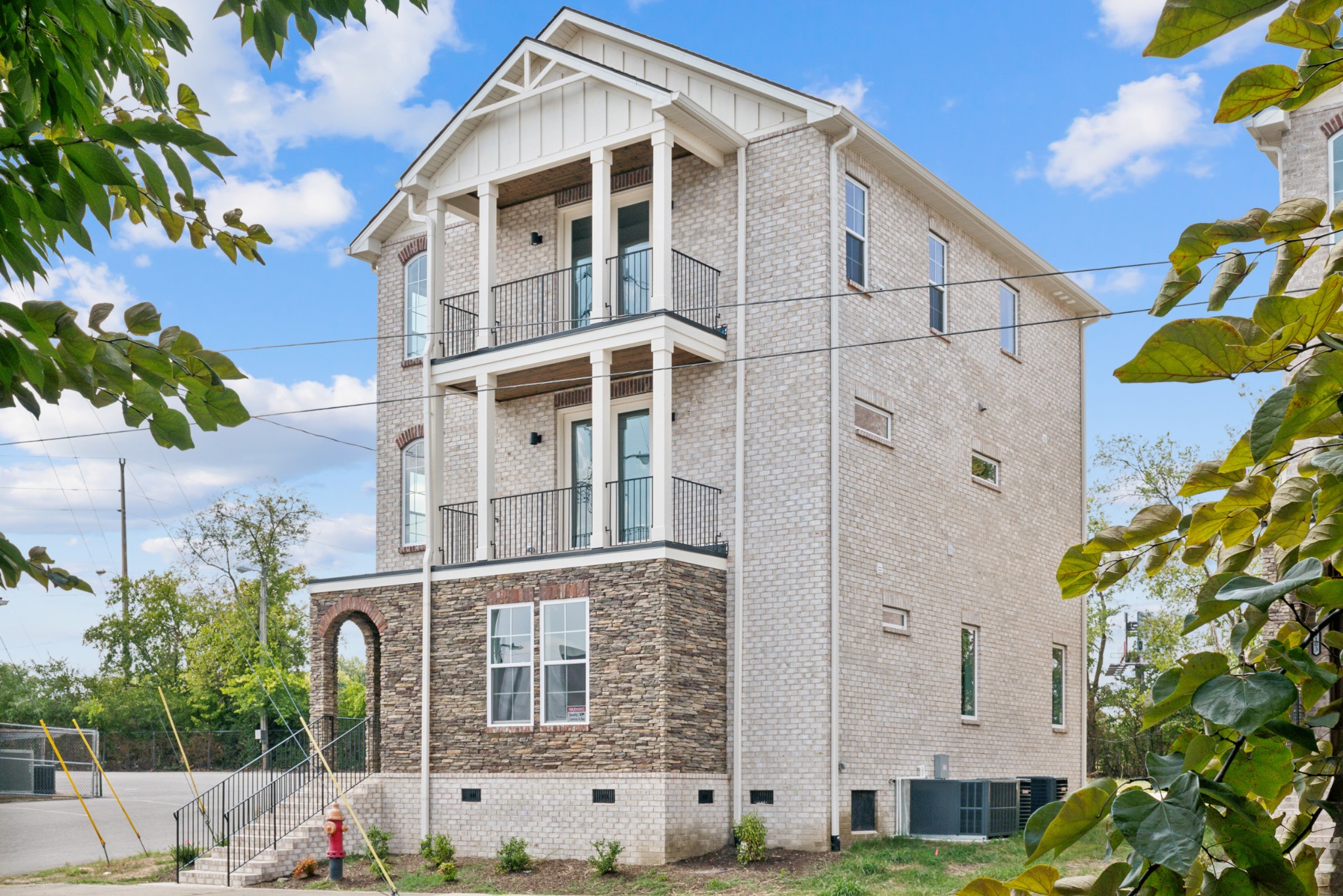 1101 11th Ave, N