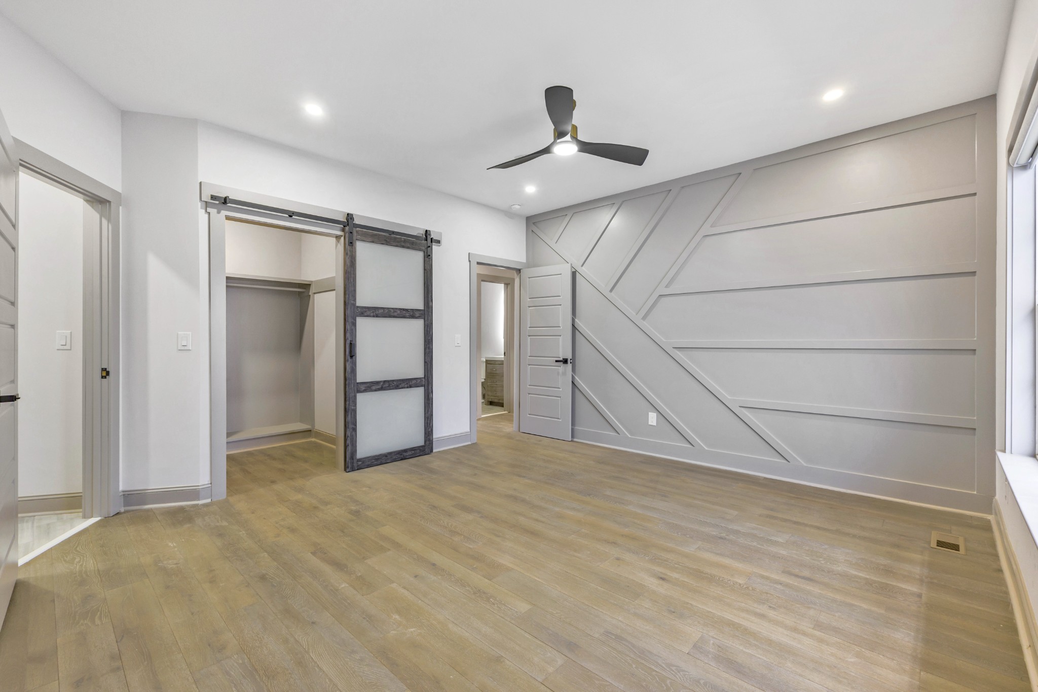 3011 Clare Ave