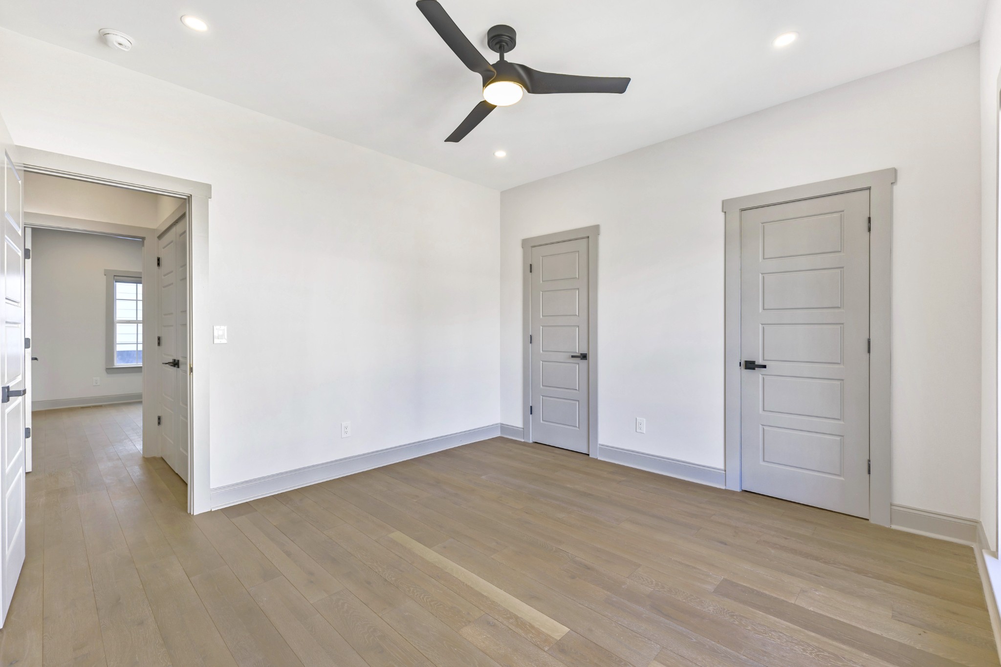 3011 Clare Ave