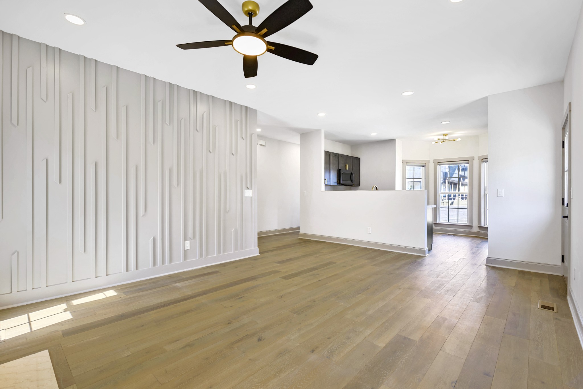 3011 Clare Ave