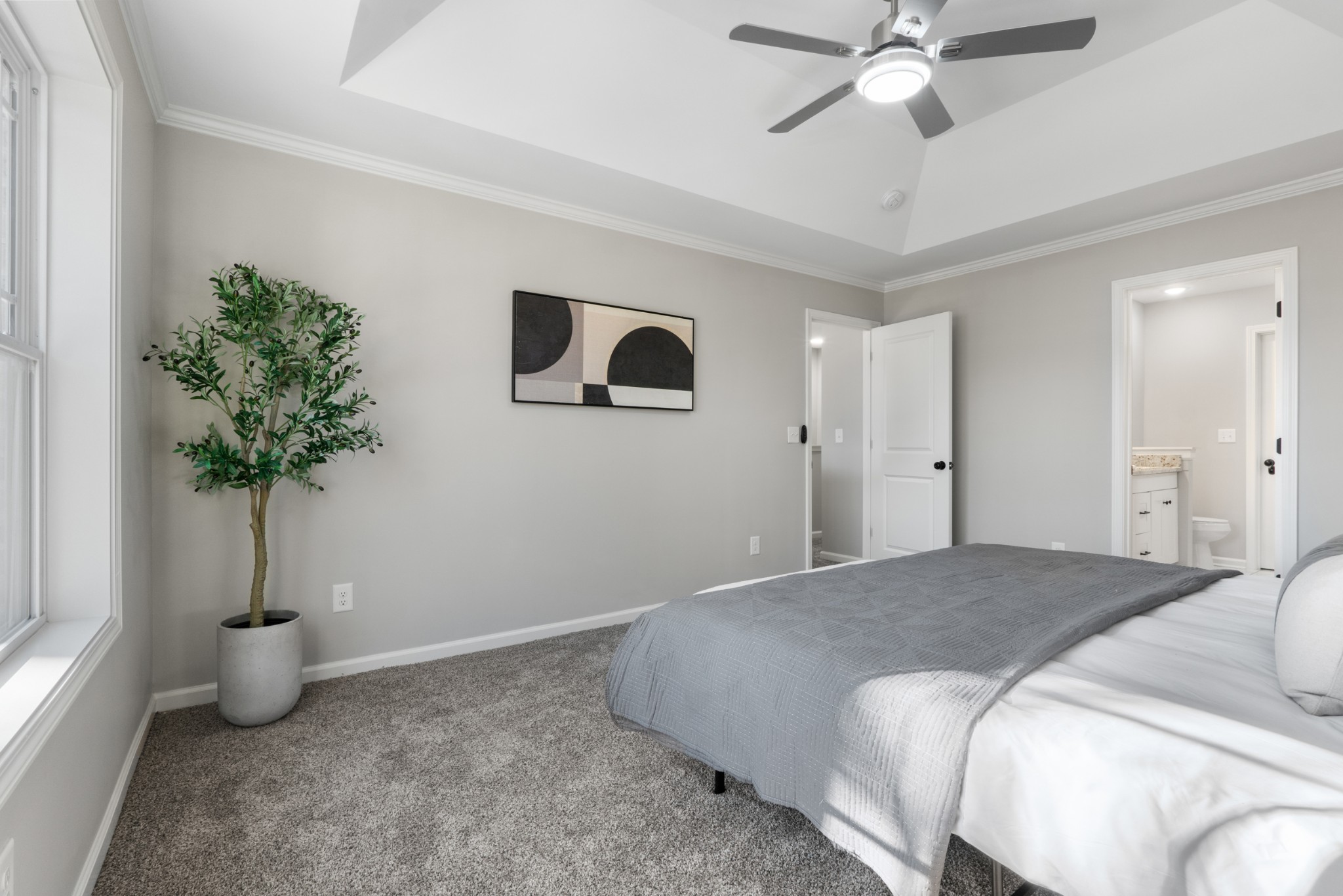 311 S Walnut St Unit: F