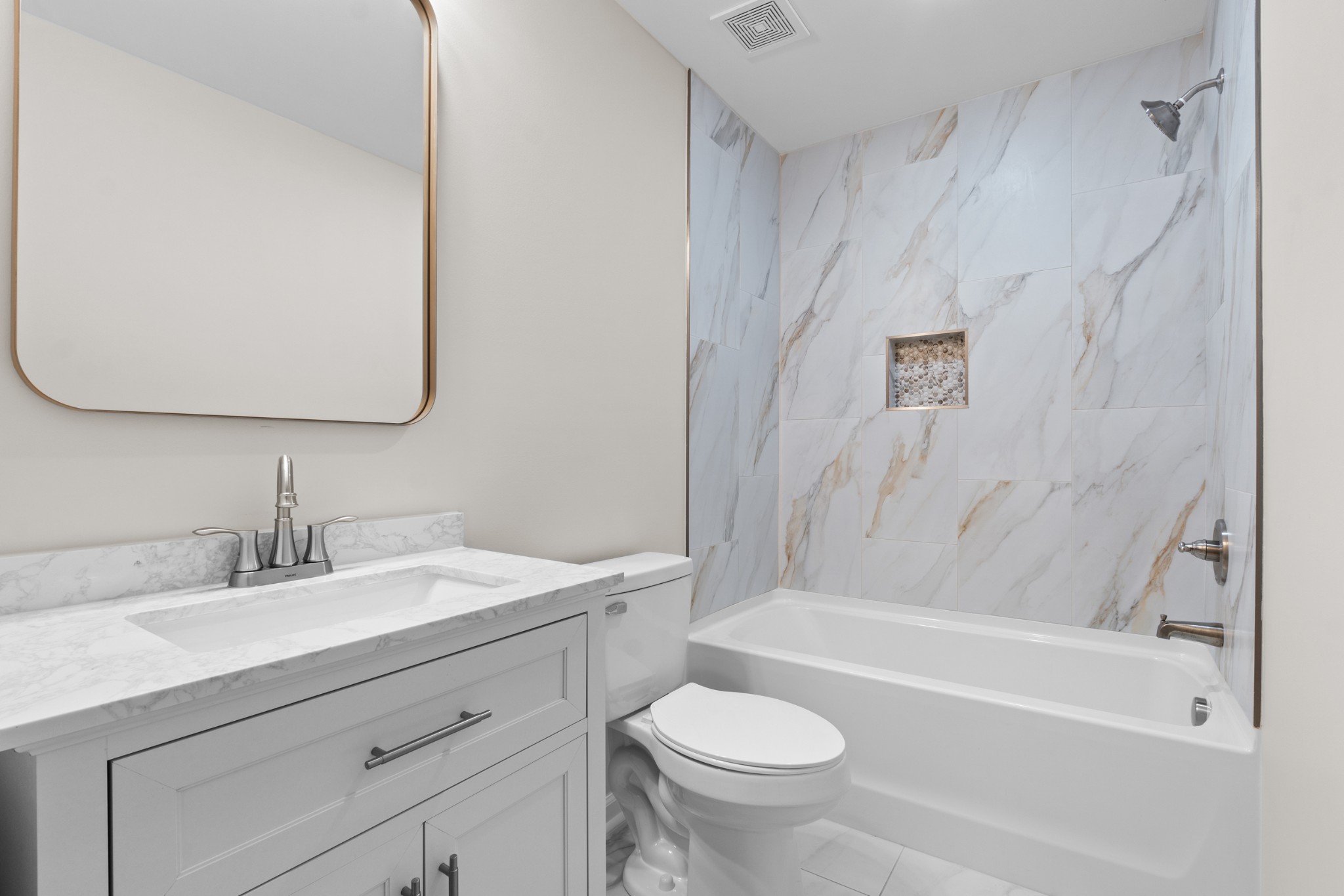 311 S Walnut St Unit: F