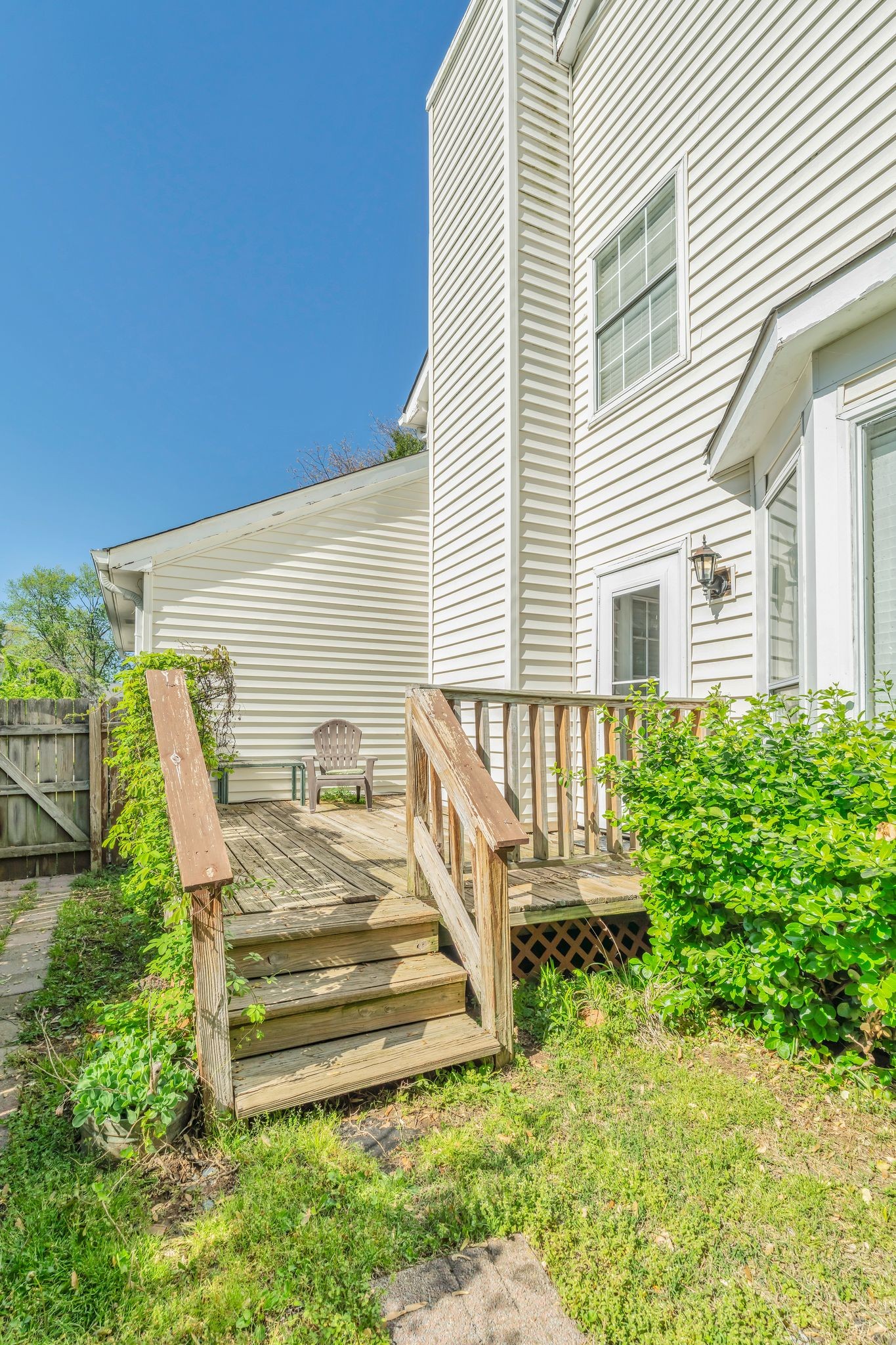 148 White Oak Way