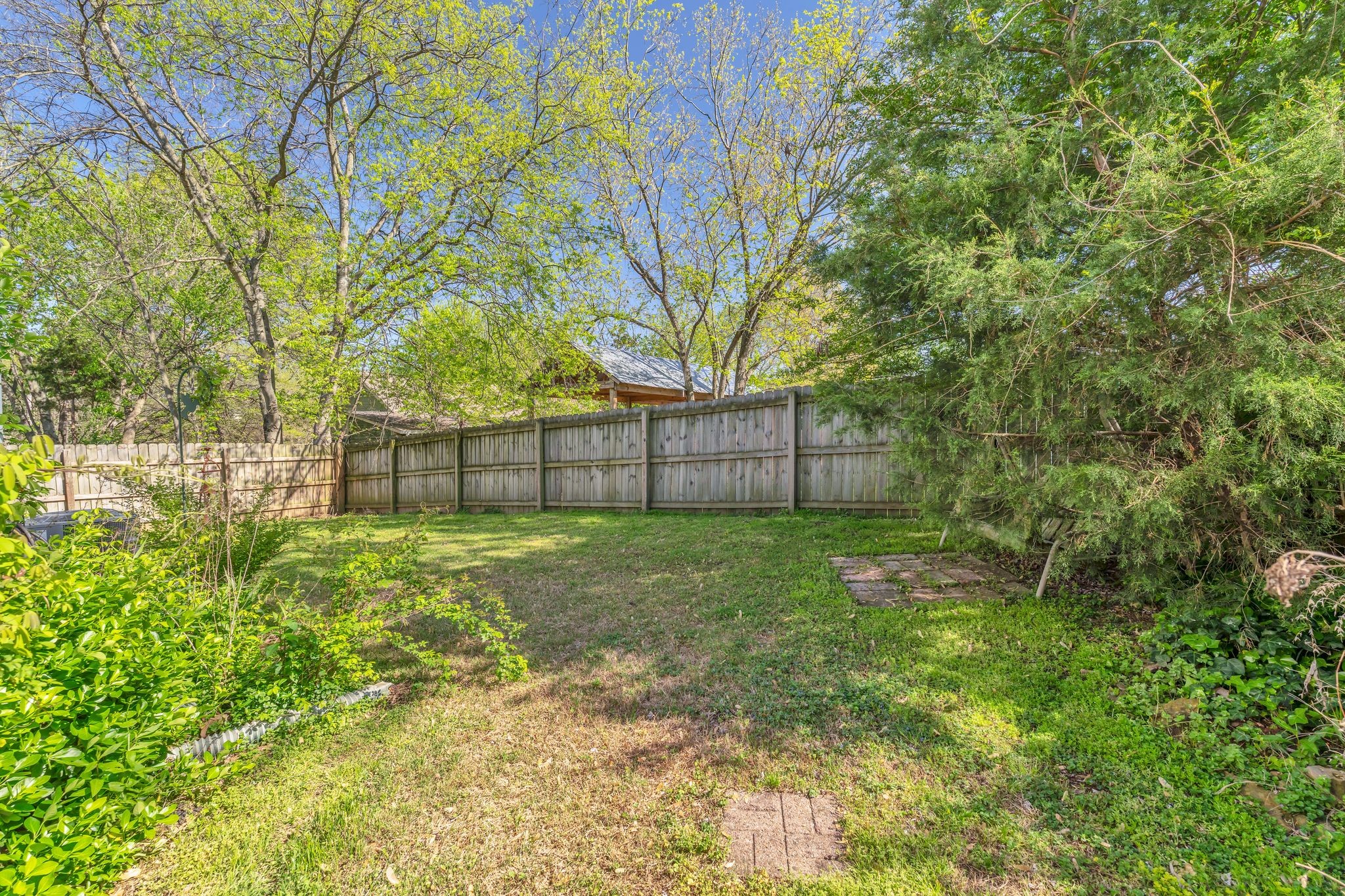148 White Oak Way