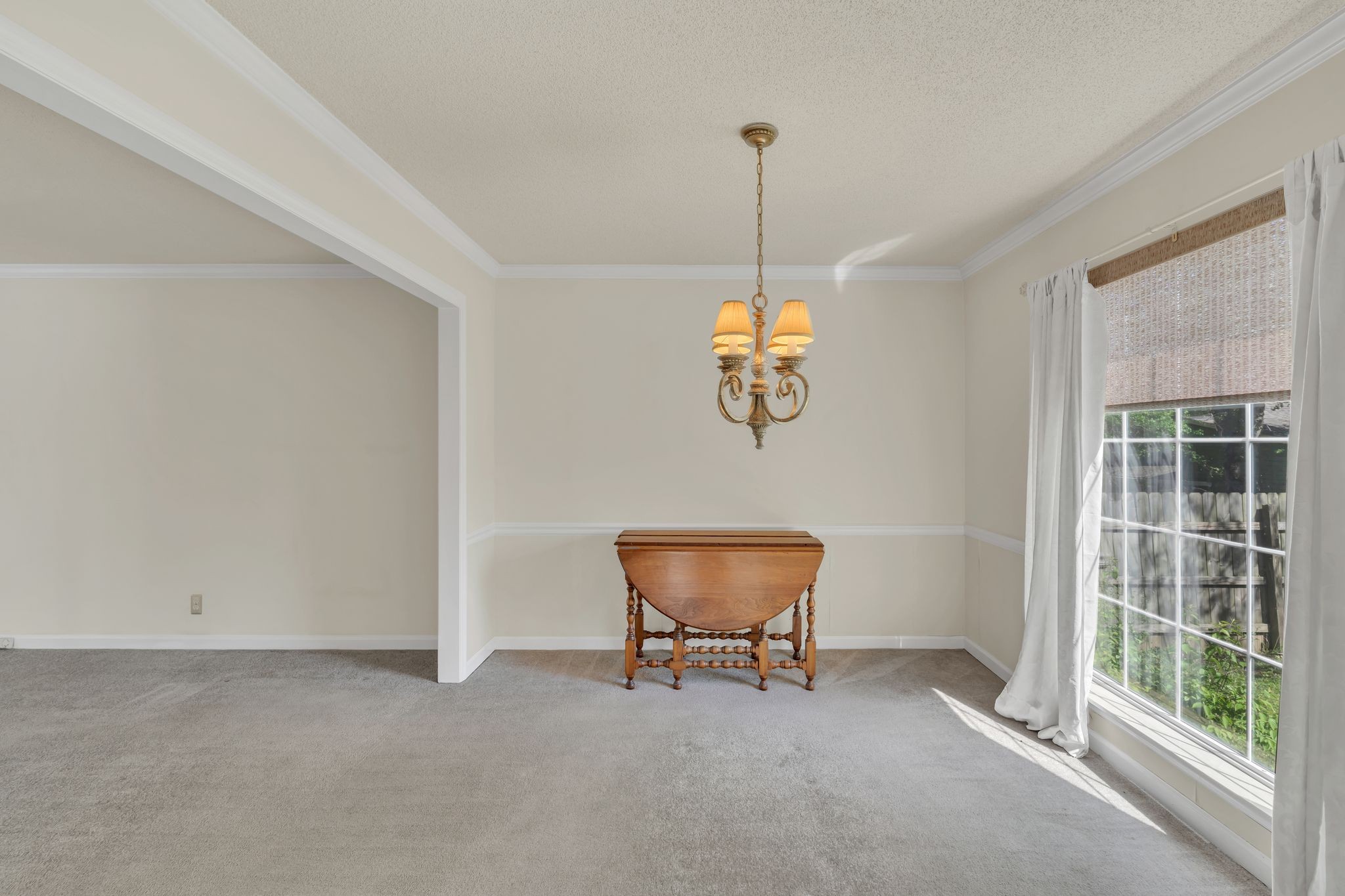 148 White Oak Way