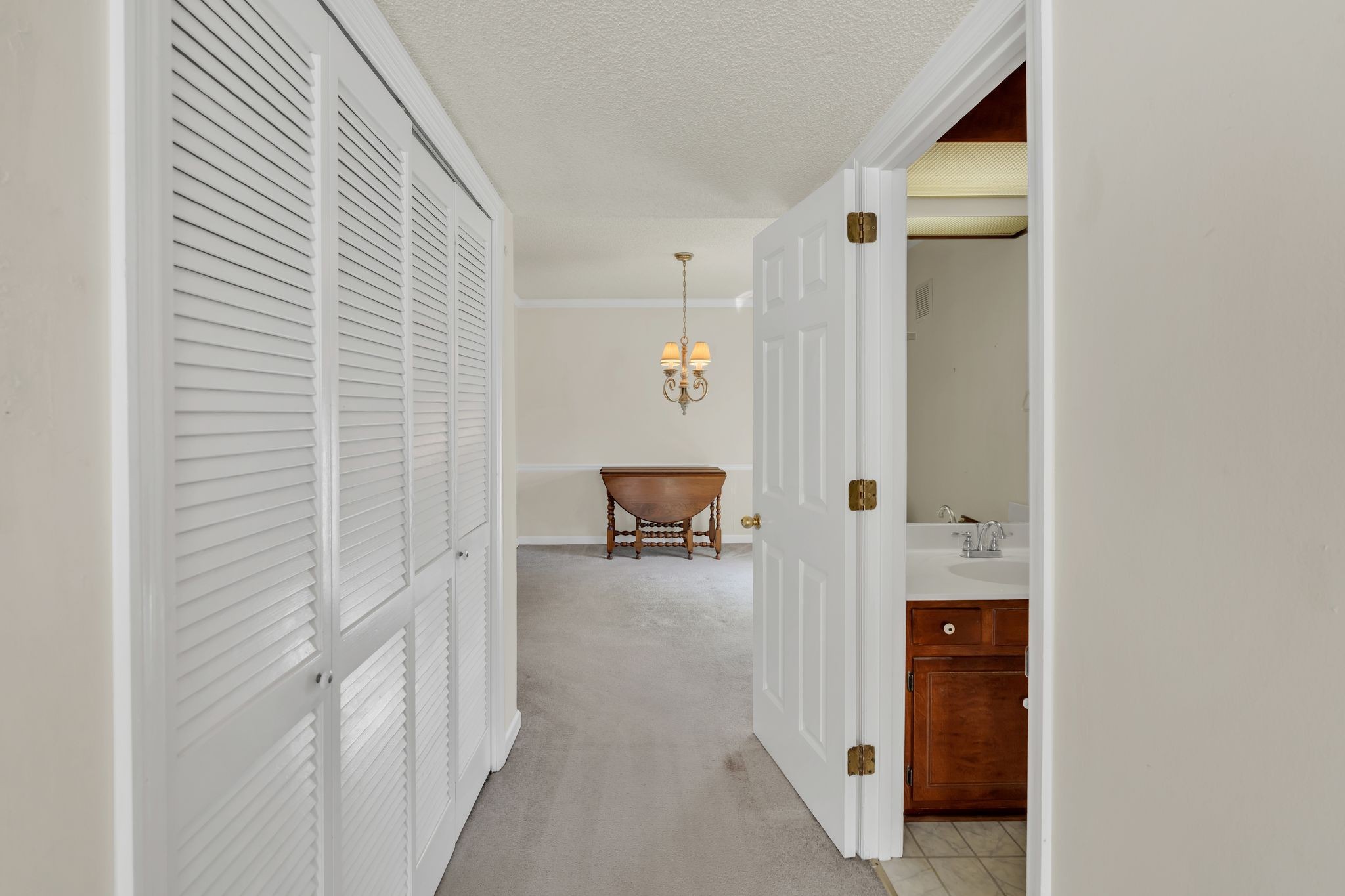 148 White Oak Way