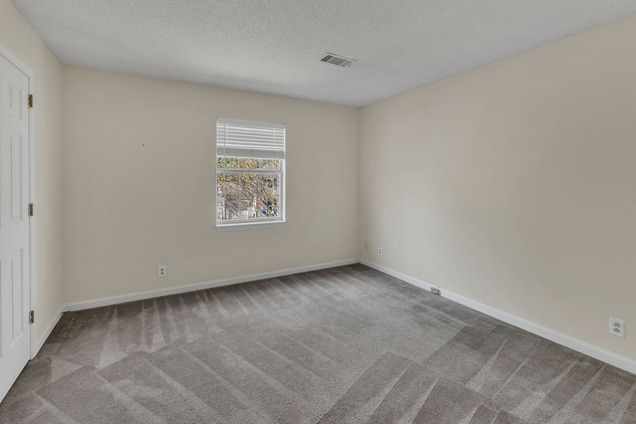 148 White Oak Way