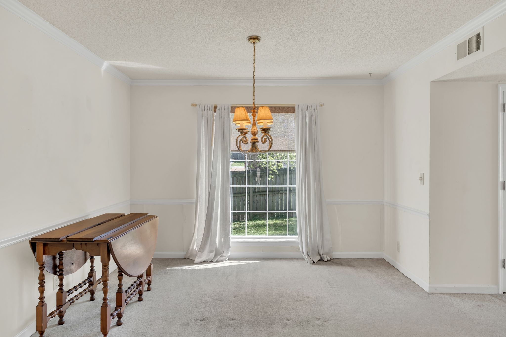 148 White Oak Way