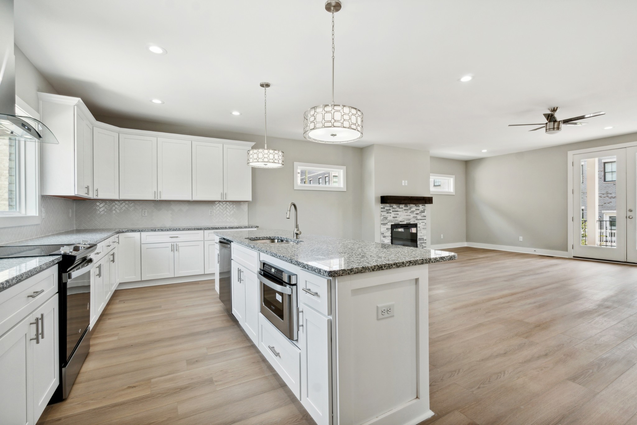1105 11th Ave, N