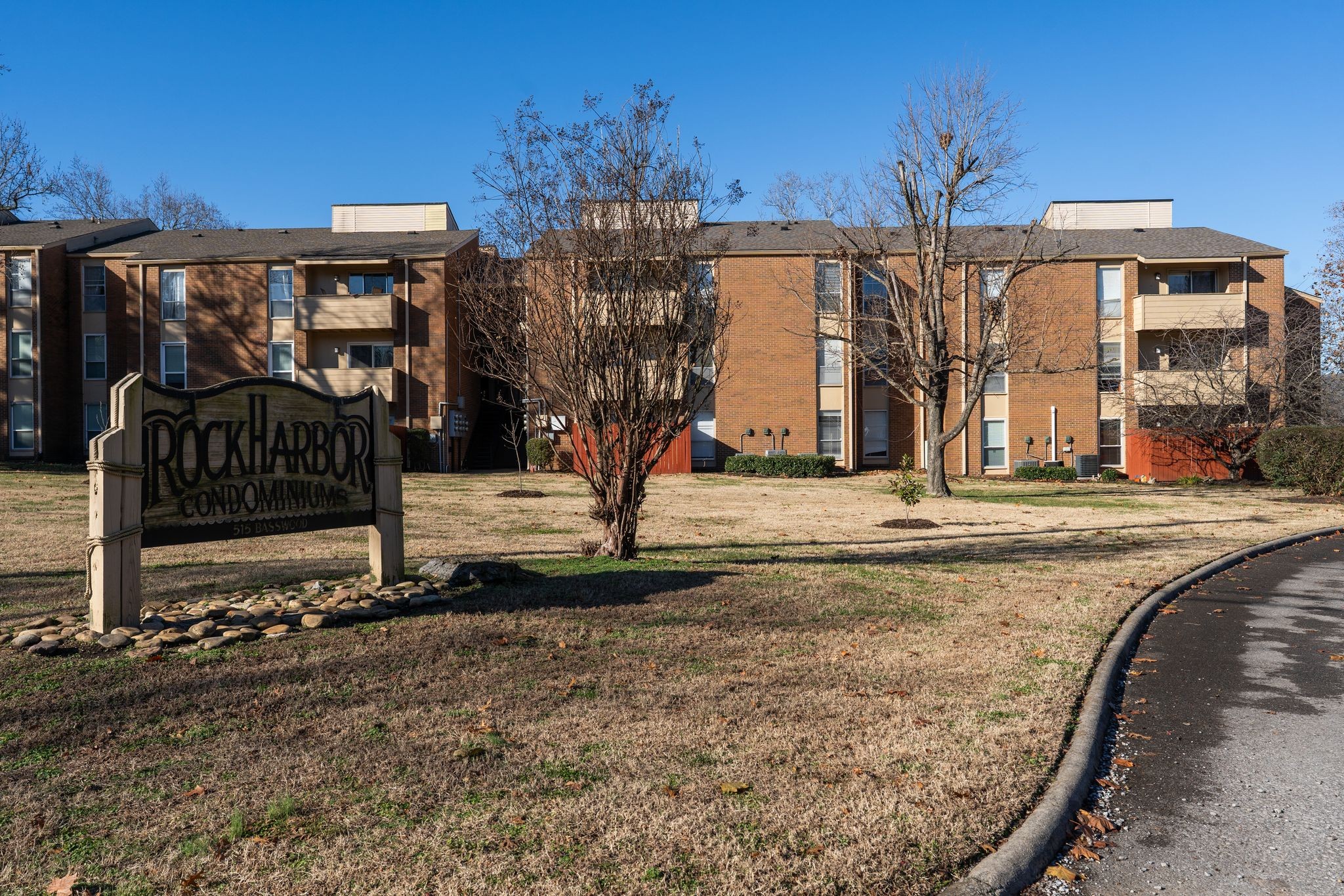 515 Basswood Ave Unit: 77