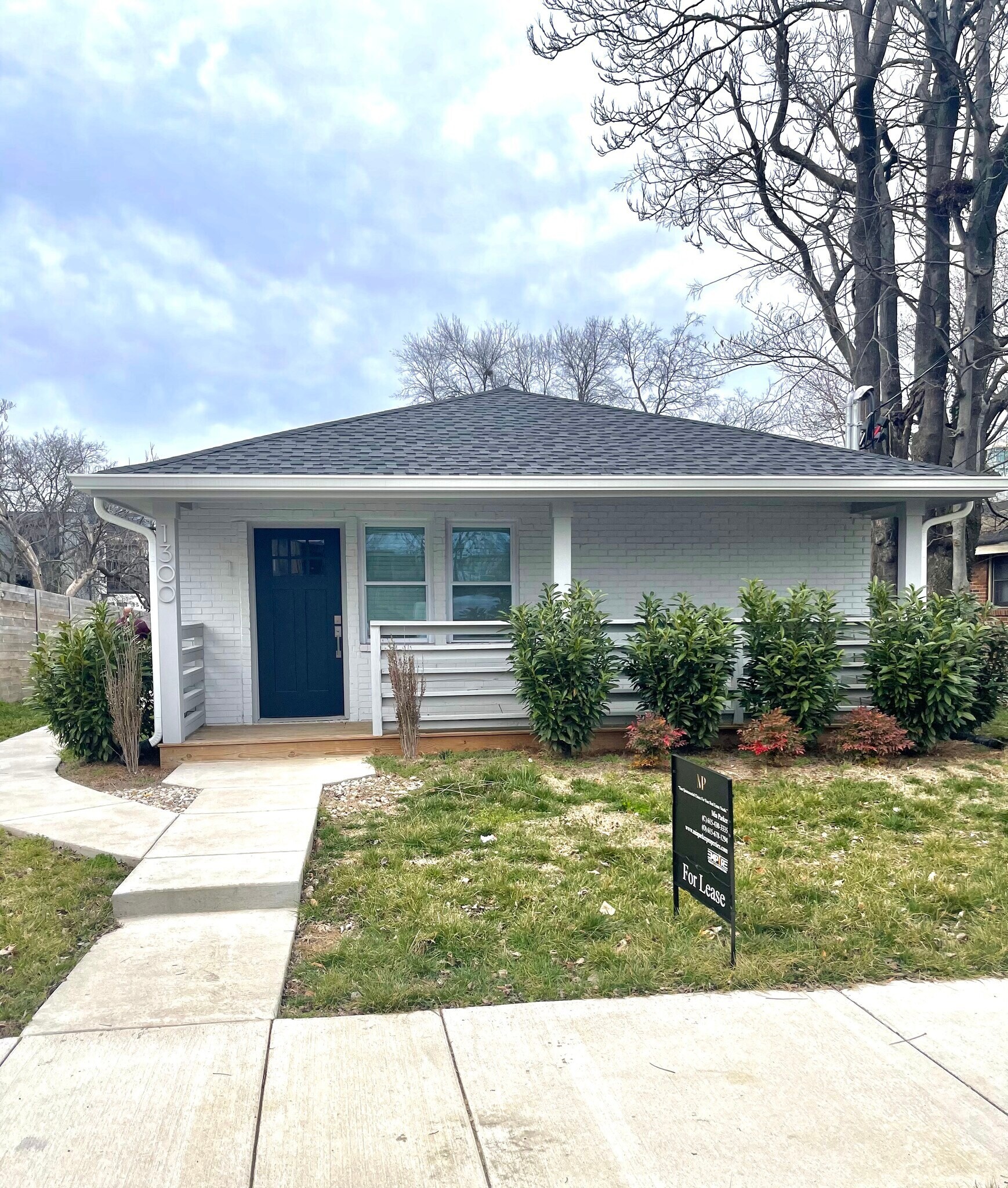 1300 Hawkins St Unit: 3